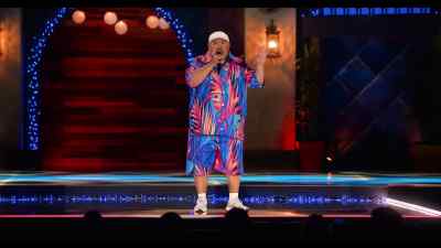 [audience chuckles] - Gabriel Iglesias: Legend of Fluffy