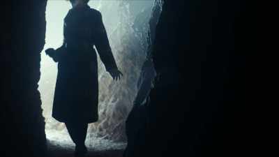 [audience chuckles] - His Dark Materials