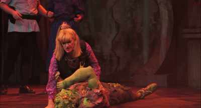 (audience chuckling) - The Toxic Avenger: The Musical