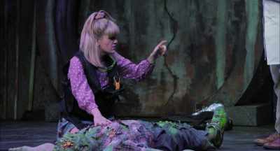(audience chuckling) - The Toxic Avenger: The Musical