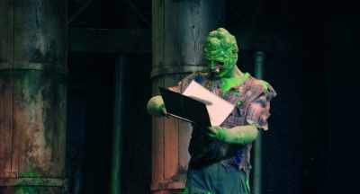 (audience chuckling) - The Toxic Avenger: The Musical