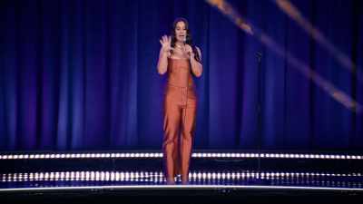 [audience continues cheering] - Hannah Berner: We Ride at Dawn