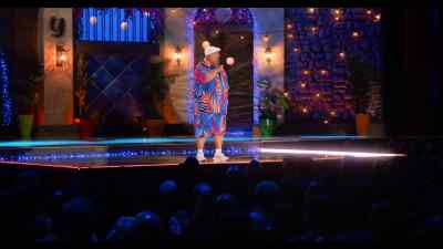 [audience exclaims] - Gabriel Iglesias: Legend of Fluffy
