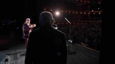 [audience laughing, cheering] - Wise Guy: David Chase and The Sopranos