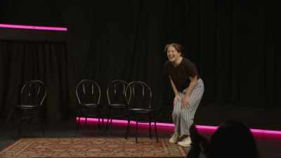 (audience laughing and cheering) - Bigger! With Brennan & Izzy
