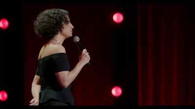 - [audience laughing]
- [Ilana chuckles] - Ilana Glazer: Human Magic