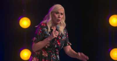 [audience laughing] - Leanne Morgan: I'm Every Woman