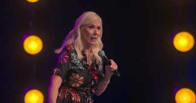 [audience laughing] - Leanne Morgan: I'm Every Woman