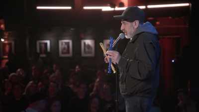 [audience laughing] - Dave Attell: Hot Cross Buns