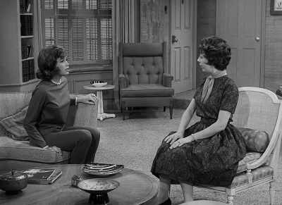 (AUDIENCE LAUGHING) - Being Mary Tyler Moore