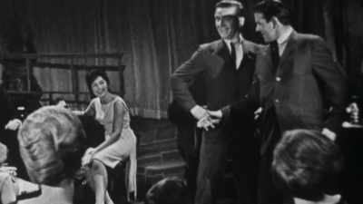 (AUDIENCE LAUGHING) - George Carlin's American Dream