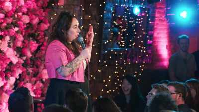 [audience laughing] - Liza Treyger: Night Owl