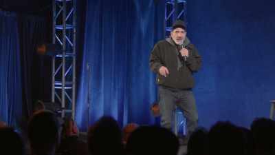 [audience laughing] - Dave Attell: Hot Cross Buns