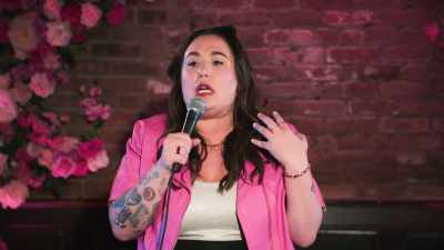 [audience laughing] - Liza Treyger: Night Owl