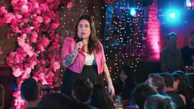 [audience laughing] - Liza Treyger: Night Owl