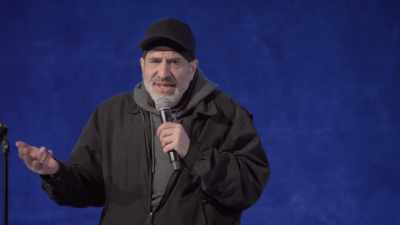 [audience laughing] - Dave Attell: Hot Cross Buns