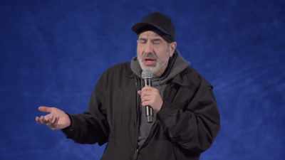 [audience laughing] - Dave Attell: Hot Cross Buns
