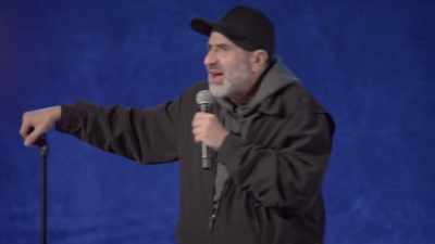 [audience laughing] - Dave Attell: Hot Cross Buns