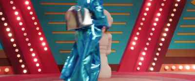 [audience laughing] - Sunny