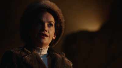 [audience laughing] - His Dark Materials