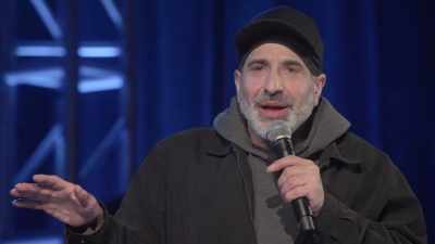[audience laughing] - Dave Attell: Hot Cross Buns