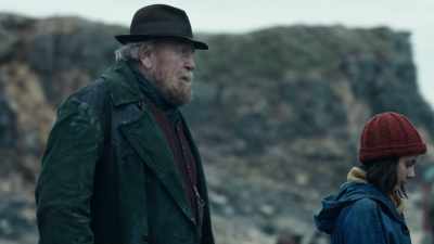 [audience laughing] - His Dark Materials