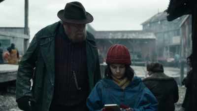 [audience laughing] - His Dark Materials