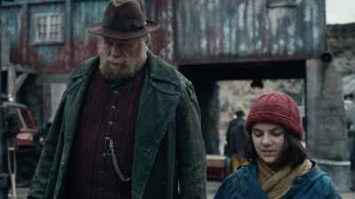[audience laughing] - His Dark Materials