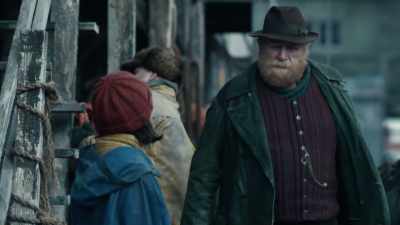 [audience laughing] - His Dark Materials