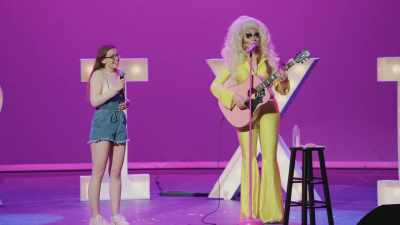 [audience laughing] - Trixie Mattel: Skinny Legend