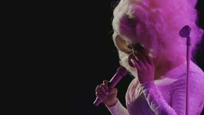 [audience laughing] - Trixie Mattel: Skinny Legend
