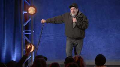 [audience laughing] - Dave Attell: Hot Cross Buns