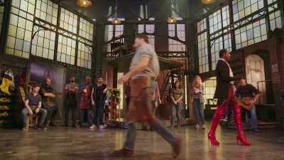 (audience laughing) - Kinky Boots: The Musical
