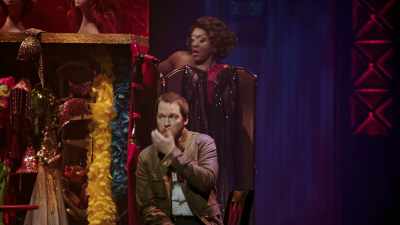(audience laughing) - Kinky Boots: The Musical