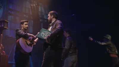 (audience laughing) - Kinky Boots: The Musical
