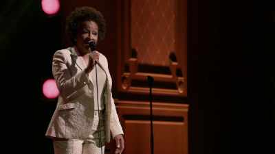 [audience laughing] - Wanda Sykes: Not Normal