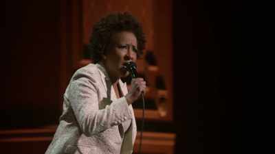 [audience laughing] - Wanda Sykes: Not Normal