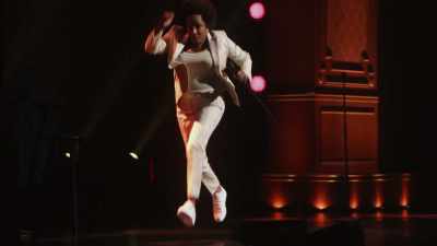[audience laughing] - Wanda Sykes: Not Normal