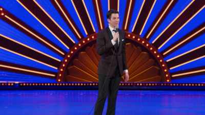 [audience laughing] - John Mulaney: Kid Gorgeous at Radio City