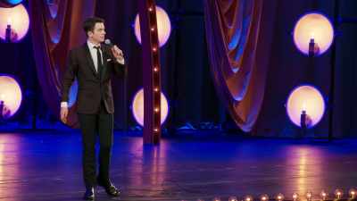 [audience laughing] - John Mulaney: Kid Gorgeous at Radio City