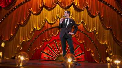 [audience laughing] - John Mulaney: Kid Gorgeous at Radio City