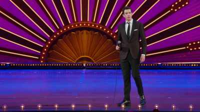 [audience laughing] - John Mulaney: Kid Gorgeous at Radio City