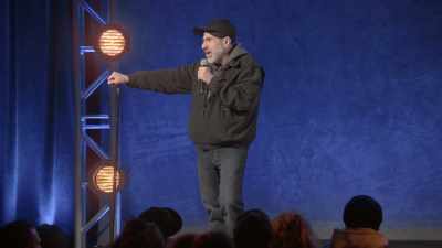 [audience laughing] - Dave Attell: Hot Cross Buns
