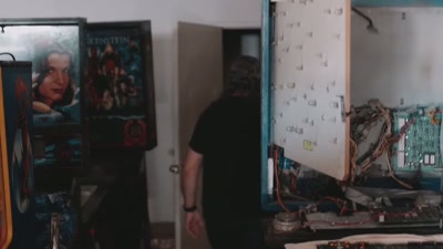 [audience laughing] - Still Standing