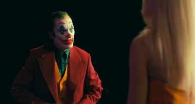 [audience laughing] - Joker: Folie à Deux