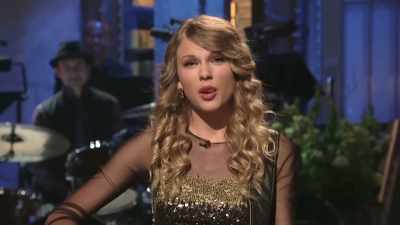 [audience laughing] - Taylor Swift vs Scooter Braun: Bad Blood