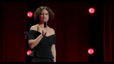 [audience laughing] - Ilana Glazer: Human Magic