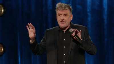 [audience laughing] - Craig Ferguson: I'm So Happy