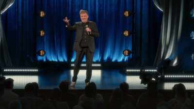 [audience laughing] - Craig Ferguson: I'm So Happy