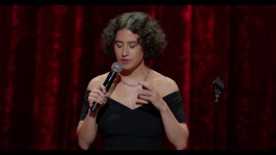 [audience laughing] - Ilana Glazer: Human Magic